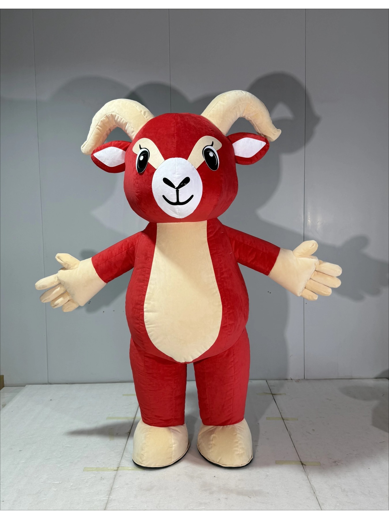 Fantasia de Mascote de Cabra V - Suits avaliação e preço